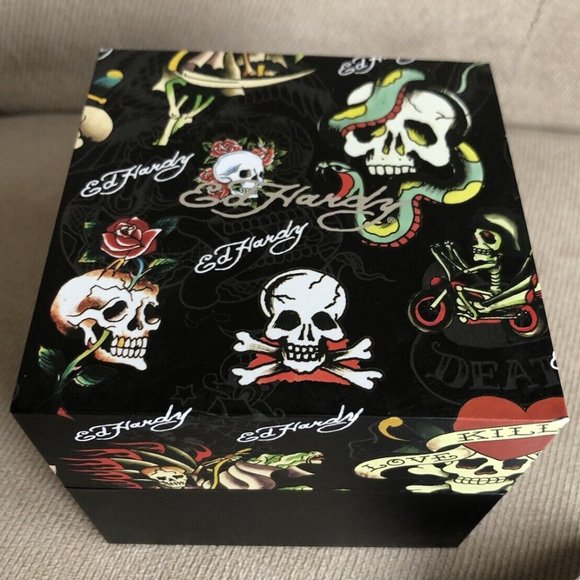 ED HARDY GOTH MATTE BLACK SILVER SKULL MEN'S SILICONE STRAP WATCH**NEW! - Picture 8 of 8
